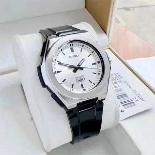 Casio LWA-300H-7E2